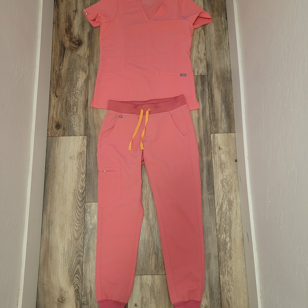 Figs Pink Scrub Set with Orange Accents